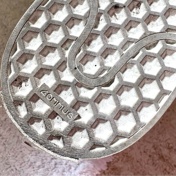 VETEMENTS Black/White Logo Print Canvas Hi-Top Sneakers Size 36. 6M - Picture 8 of 11